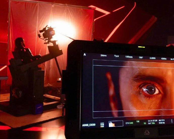 电影《创：战神》正式杀青 监视器定格莱托眼睛  第1张