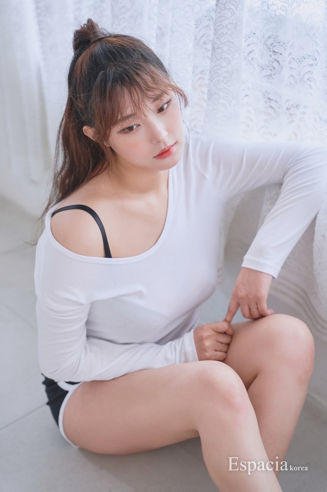 韩国模特美少女召甘平福利图赏 无可挑剔的身材  第1张