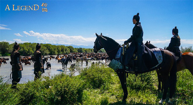 《传说》定档7月12日 成龙、张艺兴续写“神话”  第2张
