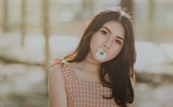 揭秘影后斯琴高娃不为人知的一生：从“牧羊女”到“金马影后”的传奇之路  第1张