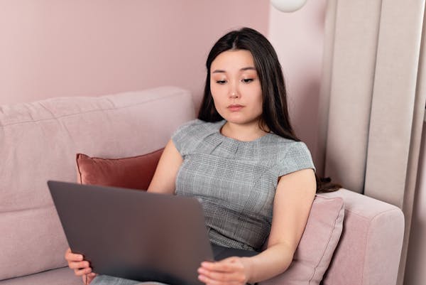 陈虹伊再曝惊人内幕:娱乐圈背后的黑暗真相令人咋舌 第1张 陈虹伊再曝惊人内幕:娱乐圈背后的黑暗真相令人咋舌 第1张
