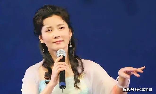 盘点来自浙江的30位美女明星，个个花容月貌  第1张