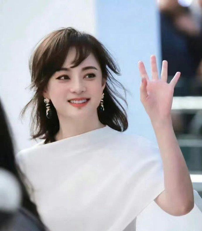 长发造型回春？42岁孙俪的容颜变迁史  第2张